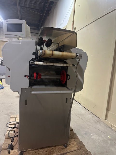 Mettler Toledo Solo 0645 Meat Wrapping Machine with Touch Monitor