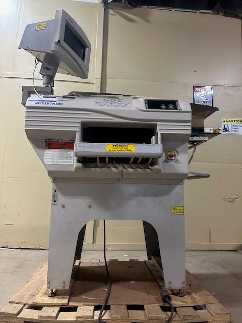 Mettler Toledo Solo 0645 Meat Wrapping Machine with Touch Monitor