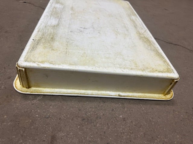 Winco PL-3 Stackable Pizza Dough Proofing Pans Lot of 20