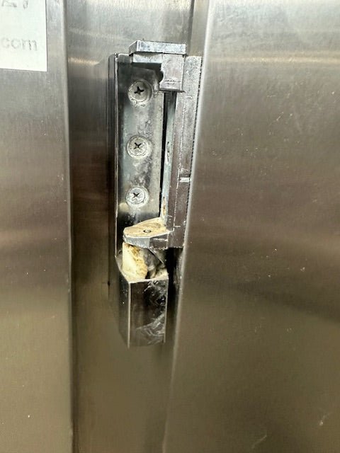 Traulsen G31011 Three Door Commercial Reach-In Refrigerator Cooler Special