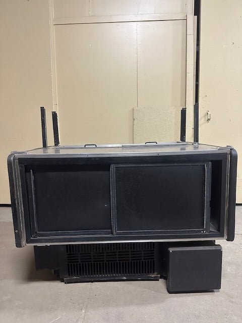 Structural Concepts Q2447 B Refrigerated Lighted Display Commercial Merchandiser