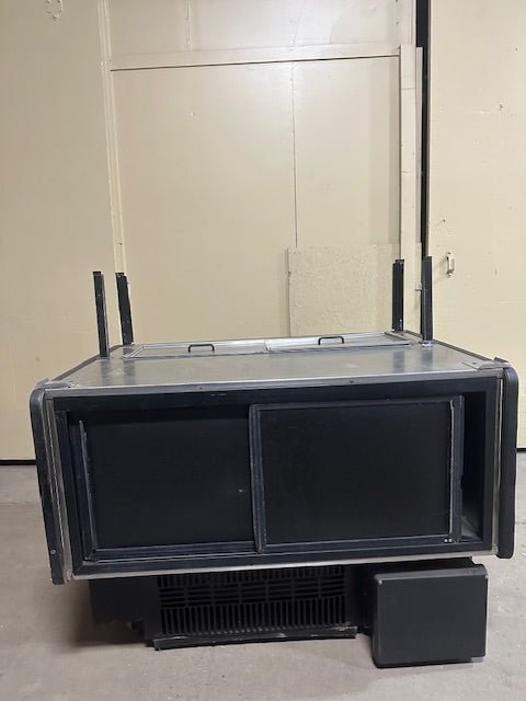 Structural Concepts Q2447 B Refrigerated Lighted Display Commercial Merchandiser