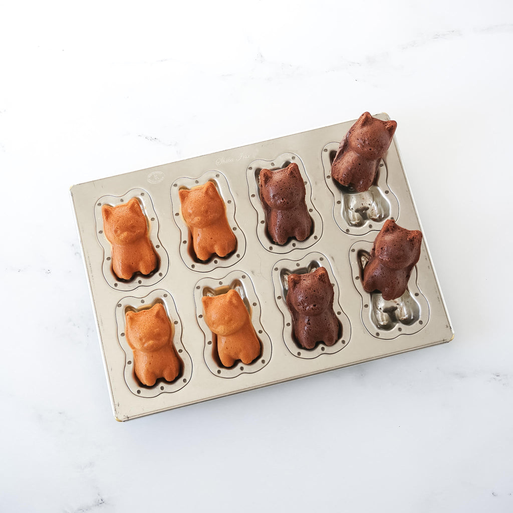 Matsunaga Japan Silicone Coated Shiba Inu Dog Madeleine Baking Pan