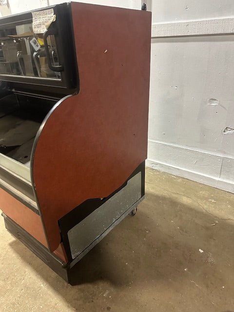 Structural Concepts SB 2770 Dual Zone Lighted Refrigerated Display Merchandiser Case