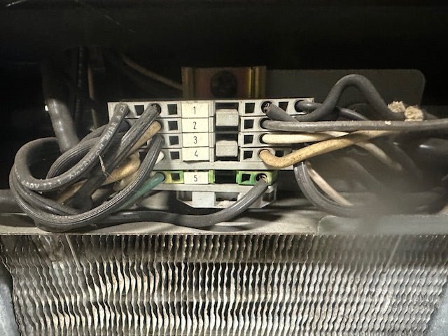 Structural Concepts SB 2770 Dual Zone Lighted Refrigerated Display Merchandiser Case