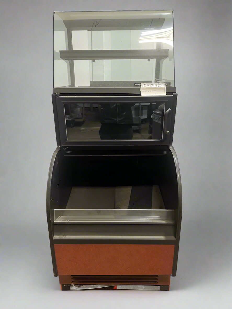 Structural Concepts SB 2770 Triple Zone Lighted Refrigerated Merchandiser